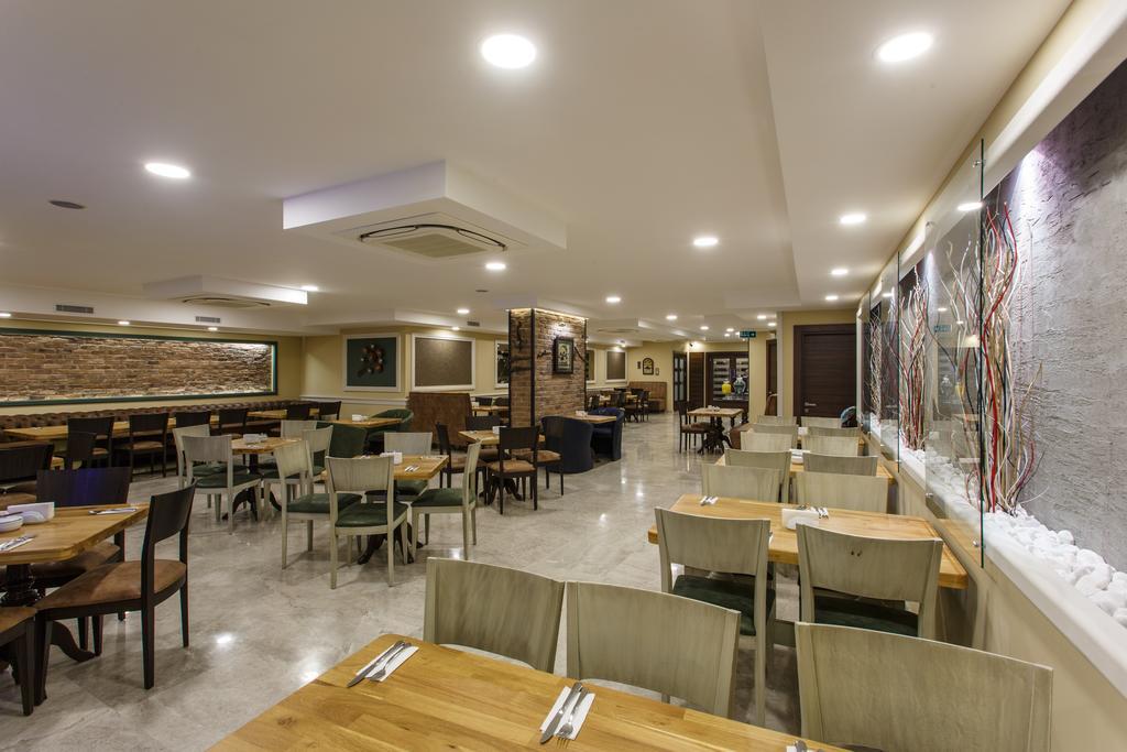 Antroyal Hotel Antalya Exterior foto